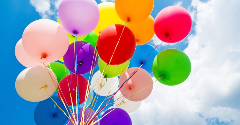 Helium balloner i forskellige farver